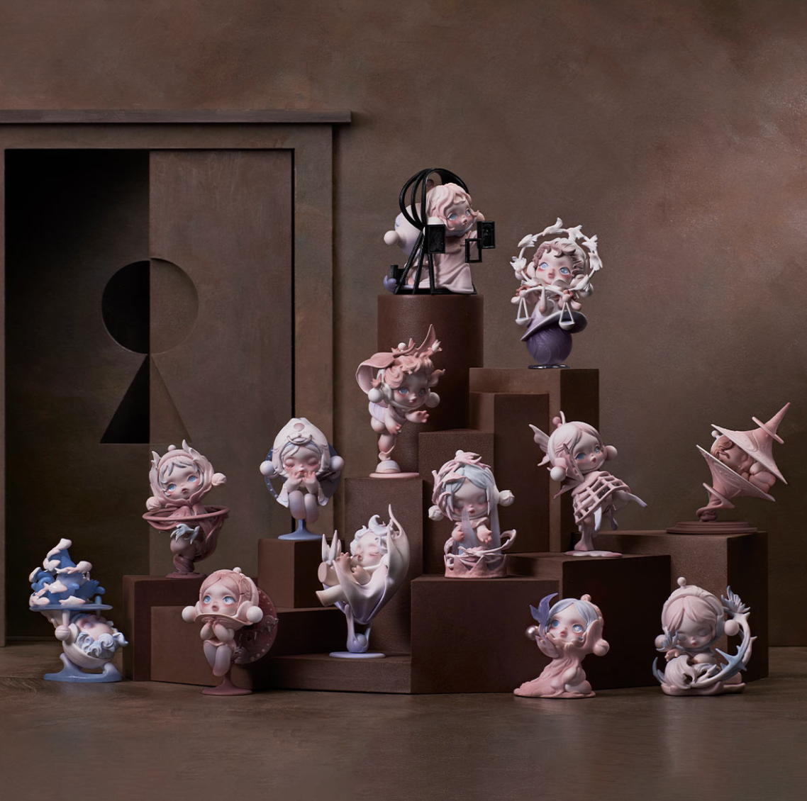 POPMART - SKULLPANDA The Paradox Series Figures